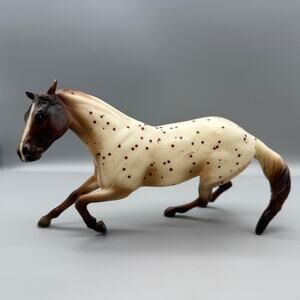 Breyer Classics Leopard Appaloosa Barrel Racing Horse white with brown spots